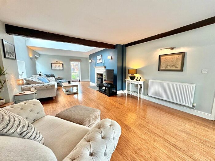 6 Bedroom Detached House For Sale In Chestnut House, East End, Long Clawson, LE14