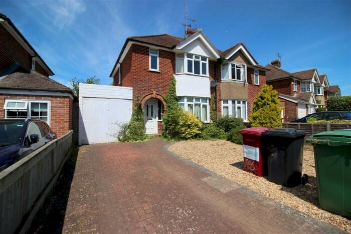 4 Bedroom Semi-Detached House To Rent In Falmouth Road, Reading, RG2
