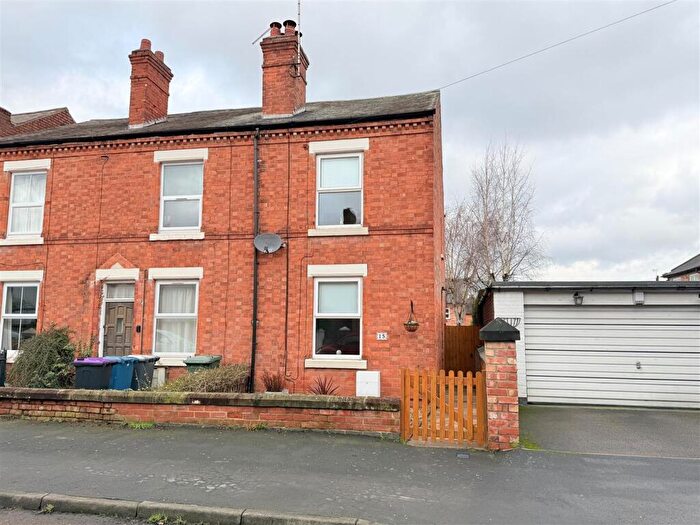 2 Bedroom End Of Terrace House For Sale In Victoria Street, Radcliffe-On-Trent, Nottingham, NG12