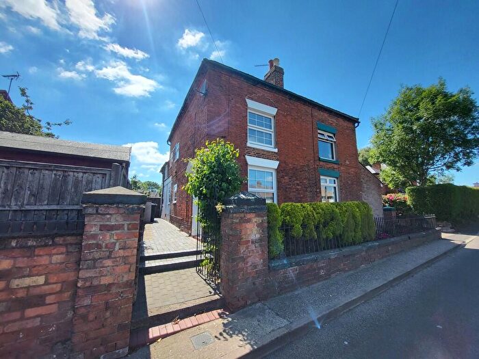 3 Bedroom Semi-Detached House For Sale In Cheadle Road, Uttoxeter, ST14