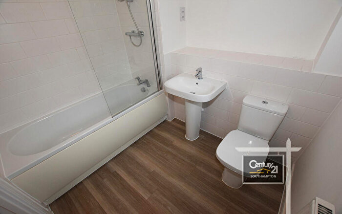 2 Bedroom Coach House To Rent In |Ref: |, Conduct Gardens, Eastleigh, SO50