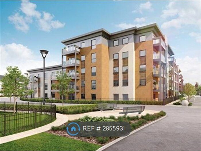 1 Bedroom Flat To Rent In Clovelly Court, West Drayton, UB7