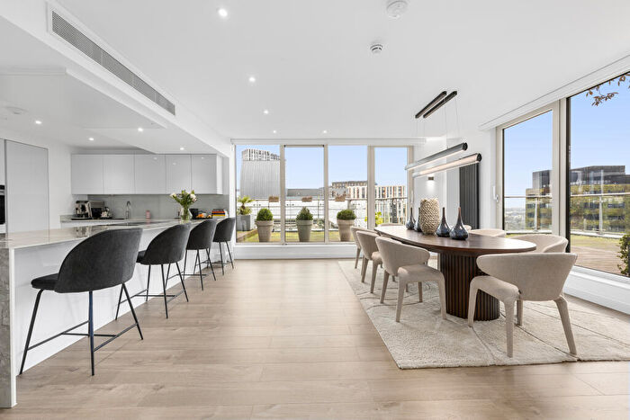 4 Bedroom Apartment To Rent In Leftbank, Manchester, M3