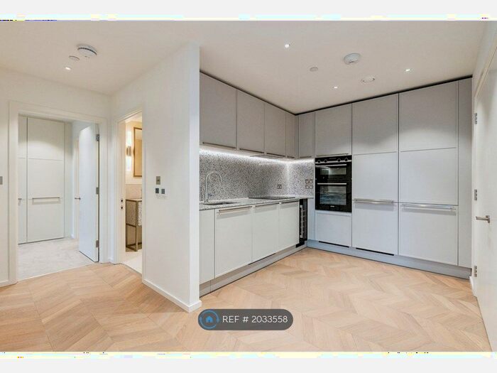2 Bedroom Flat To Rent In Farnfield Close, London, N8