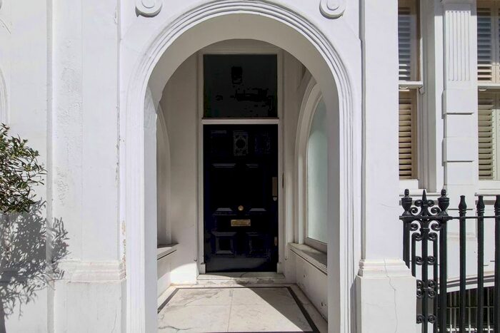 2 Bedroom Flat To Rent In Harrington Gardens, South Kensington, London, SW7