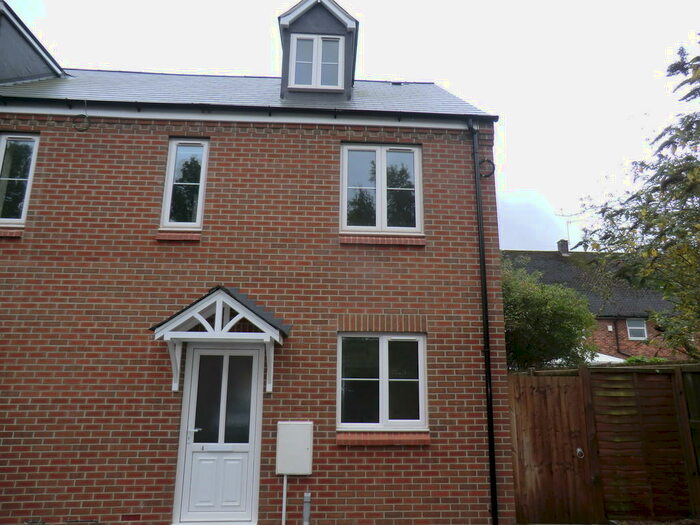 4 Bedroom End Of Terrace House To Rent In Dolphin Court, Canley, Coventry, CV4