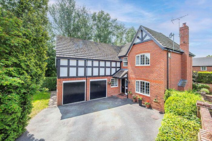 5 Bedroom Detached House For Sale In Lakeside View, Nantwich, CW5