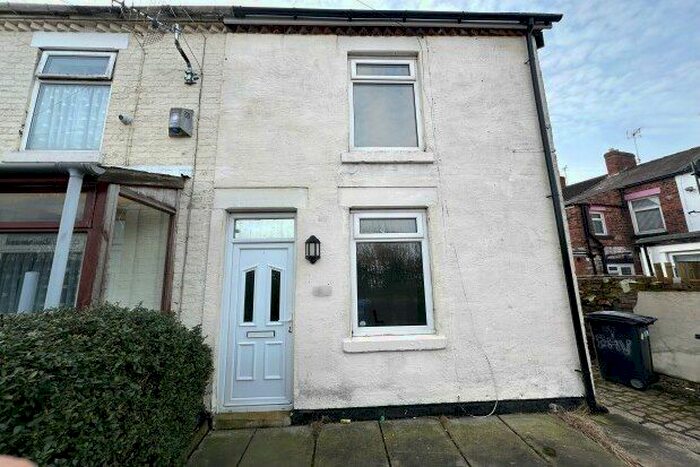 2 Bedroom Property To Rent In Clarks Terrace, Runcorn, WA7