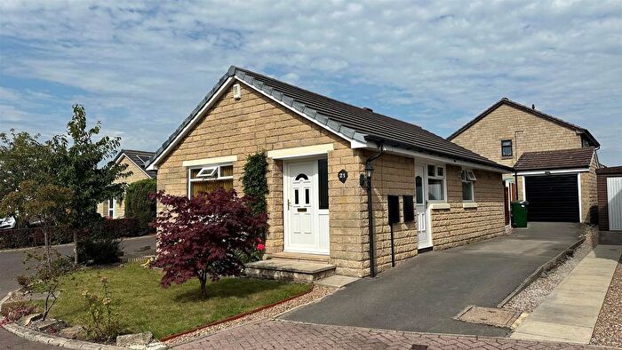 2 Bedroom Detached Bungalow For Sale In Charterhouse Road, Idle, Bradford, BD10