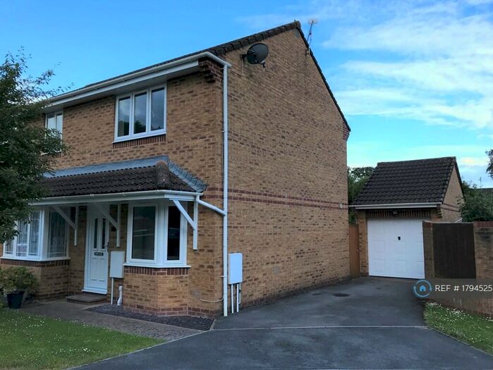 2 Bedroom End Of Terrace House To Rent In Pearmain Close, Willand, Cullompton, EX15