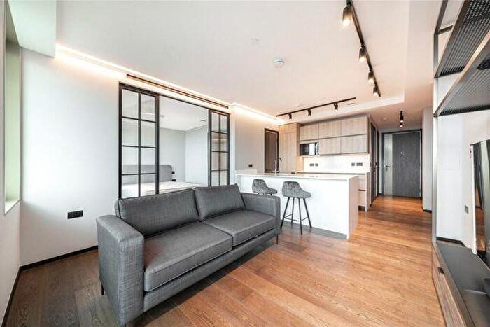 1 Bedroom Flat To Rent In Saffron Wharf, Arrival Square, Wapping, E1W