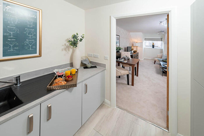 2 Bedroom Apartment For Sale In Wheelock Street, Middlewich, CW10