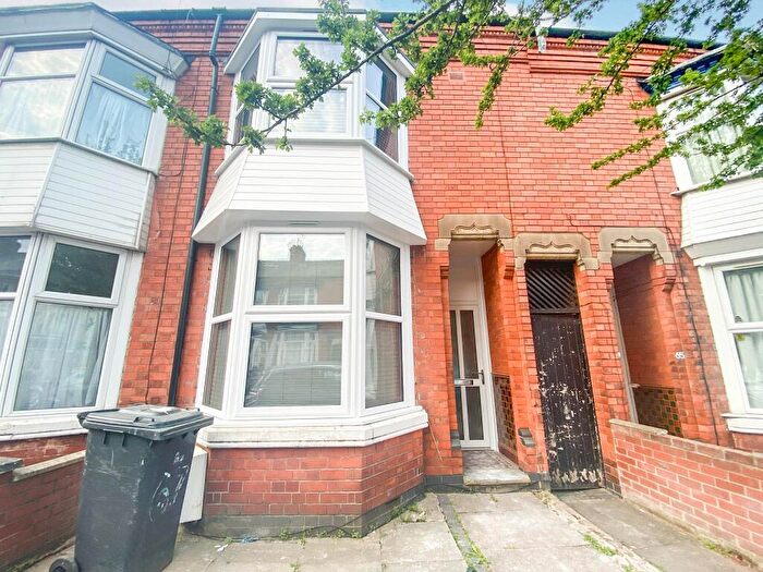 4 Bedroom House To Rent In Barclay Street, Leicester, LE3