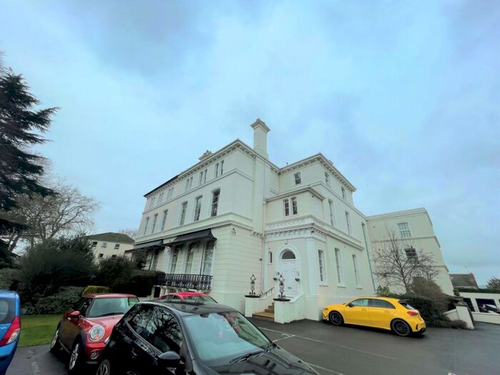 2 Bedroom Apartment To Rent In Askham Court, Cheltenham, GL52