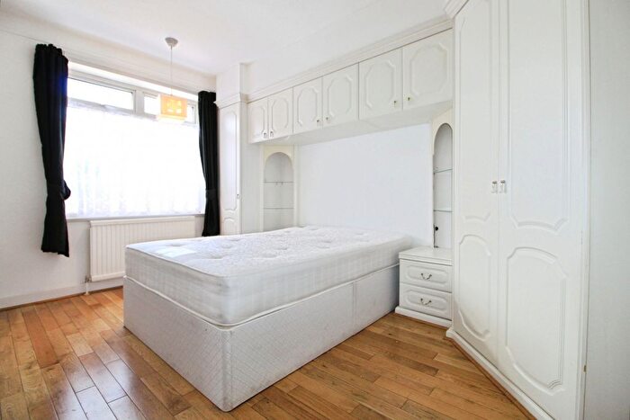 1 Bedroom Maisonette To Rent In Honeypot Lane, Stanmore, HA7