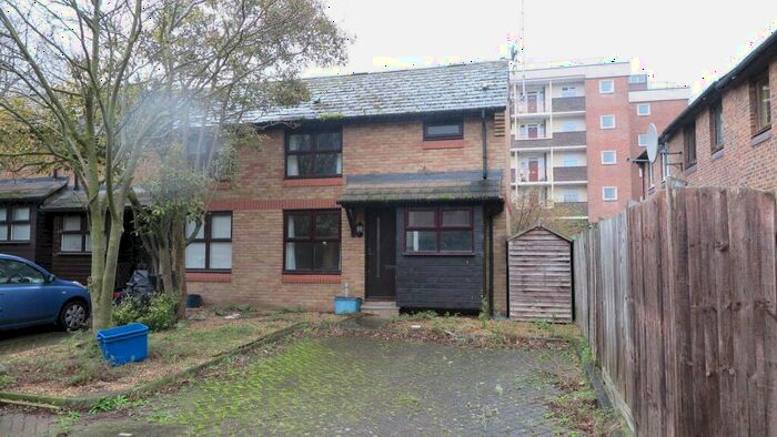 1 Bedroom End Of Terrace House To Rent In Ironside Close, Rotherhithe, SE16