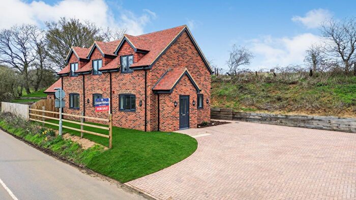 4 Bedroom Detached House For Sale In Myers Road, Potton, SG19