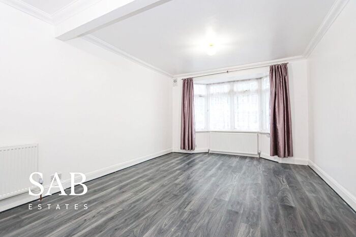 4 Bedroom Semi Detached House To Rent In Lady Margaret Road, Southall, UB1
