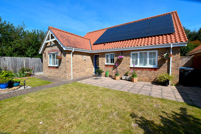 3 Bedroom Detached Bungalow For Sale In Bonsey Gardens, Wrentham, NR34