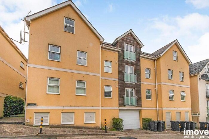 1 Bedroom Flat To Rent In Royal Court, King Street, Newton Abbot, TQ12