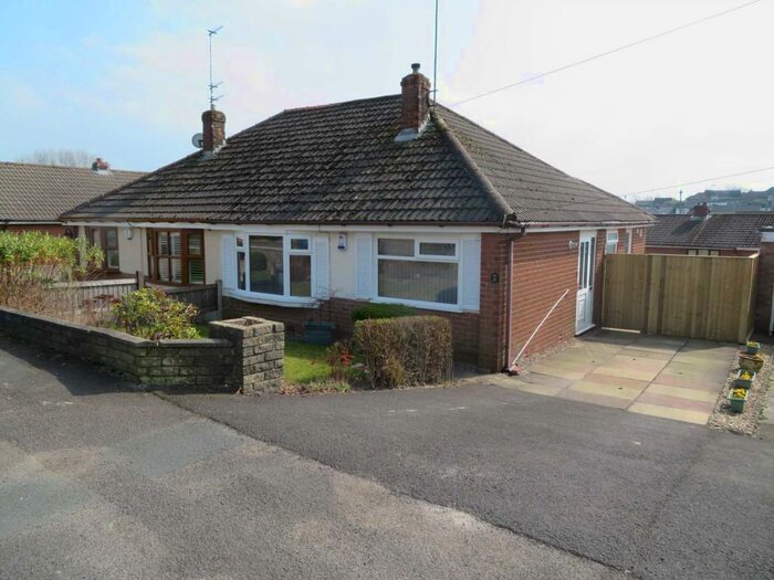 2 Bedroom Semi-Detached Bungalow To Rent In Rishworth Rise, Shaw, OL2