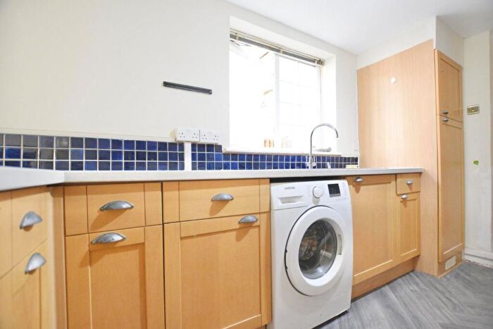 4 Bedroom Terraced House To Rent In Napier Road, Leytonstone, E11