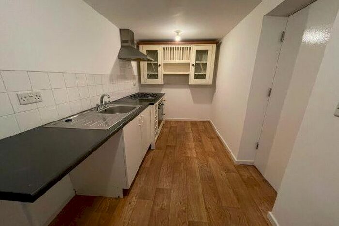 1 Bedroom Flat To Rent In Flat, Nottingham, NG6