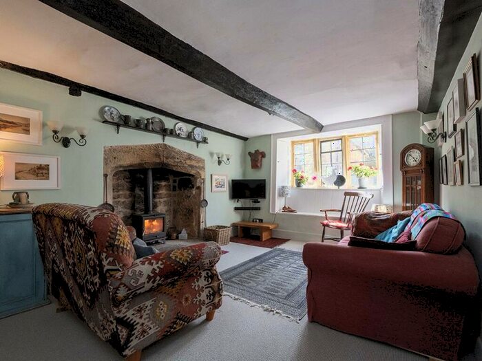 3 Bedroom Terraced House For Sale In Trendle Street Sherborne, DT9