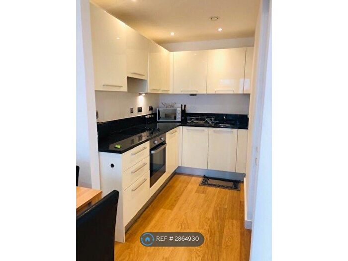 1 Bedroom Flat To Rent In Railway Terrace, Slough, SL2