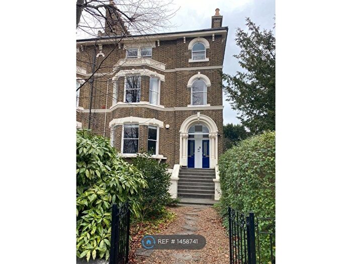 Studio To Rent In Brockley, London, SE4