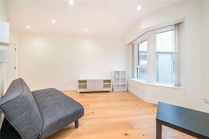 1 Bedroom Flat To Rent In Tryon Apartments, Hounslow, TW3