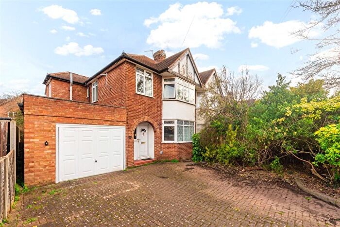 3 Bedroom Semi-Detached House For Sale In Strathmore Avenue, Hitchin, Hertfordshire, SG5