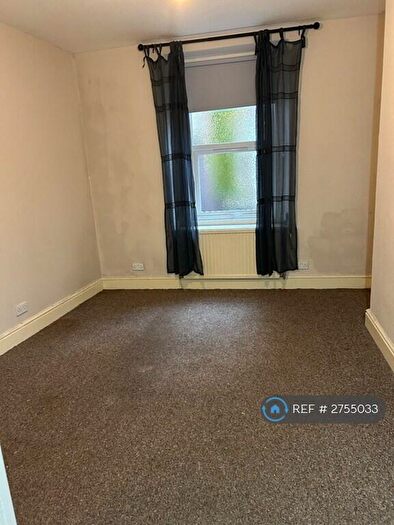 1 Bedroom Flat To Rent In Mostyn Street, Llandudno, LL30
