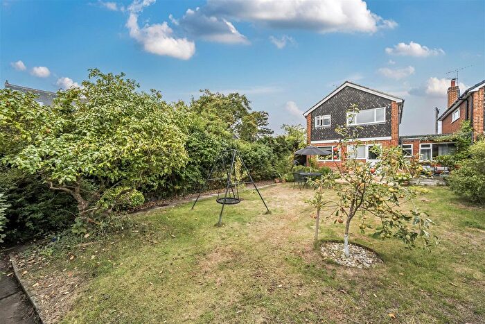 4 Bedroom Property For Sale In Sandcroft Road, Caversham, Reading, RG4