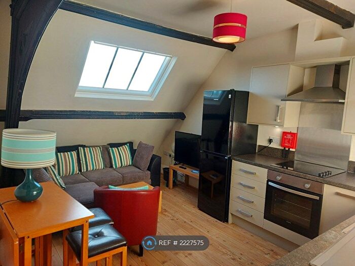 2 Bedroom Flat To Rent In James Reckitt Library, Hull, HU9