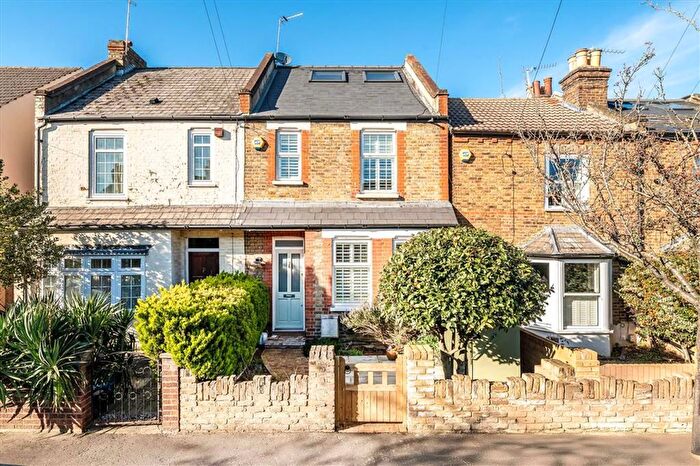 3 Bedroom Property For Sale In Clifton Road, Teddington, TW11