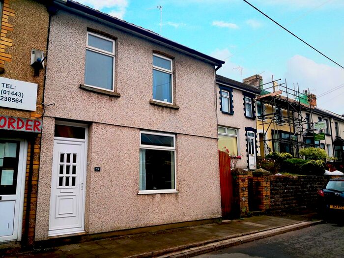 4 Bedroom Terraced House To Rent In Bridgend Road, Llanharan, Pontyclun, CF72