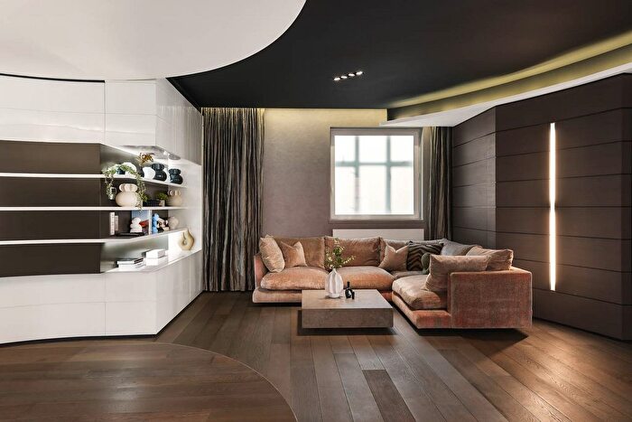 4 Bedroom Flat To Rent In North Row, London, W1K