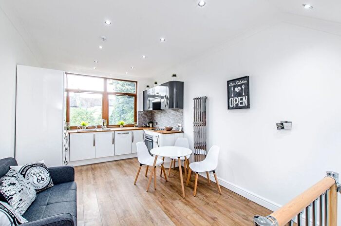 1 Bedroom Property To Rent In Barking Road, Plaistow, London, E13