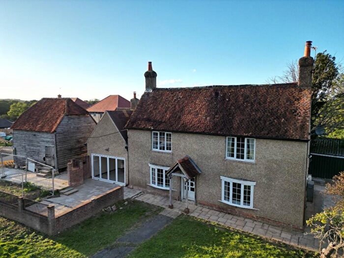 7 Bedroom Detached House For Sale In Eyersdown Farm House, Botley Road, SO31