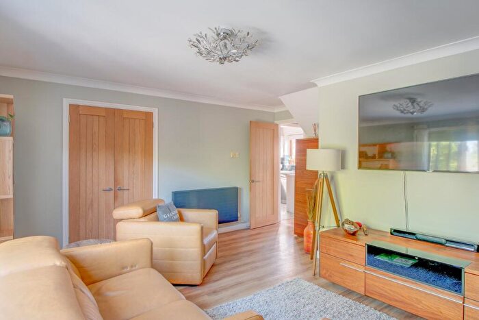 4 Bedroom Detached House For Sale In Underwood Close, Callow Hill, Redditch, Worcestershire, B97