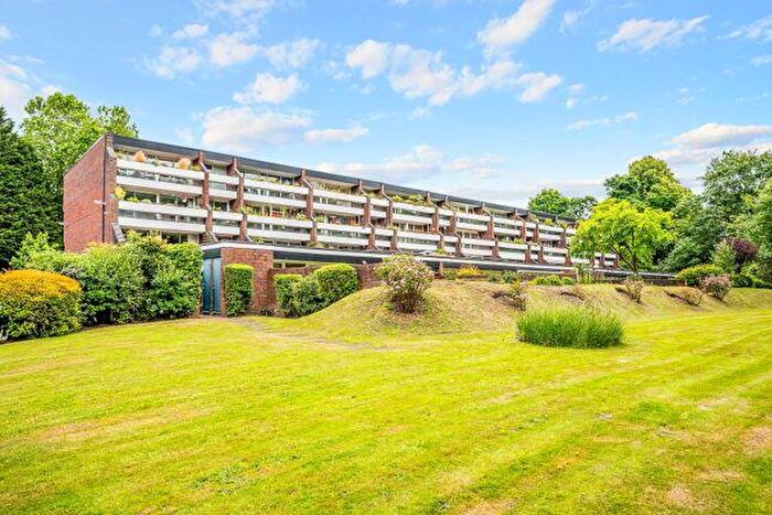 2 Bedroom Terraced Bungalow To Rent In Bancroft Court, Reigate, Surrey, RH2