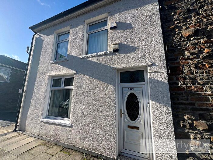 3 Bedroom End Terrace House For Sale In North Road, Porth, Rhondda Cynon Taff, CF39