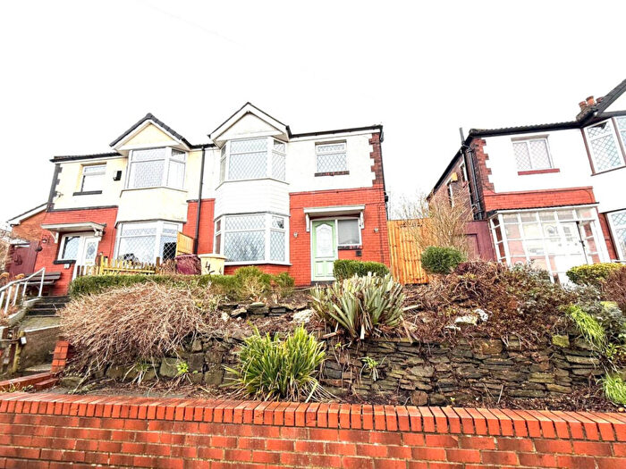 3 Bedroom Semi Detached House To Rent In Oakenbottom Road, Bolton, Lancashire, BL2