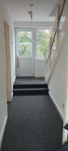 3 Bedroom Flat To Rent In Meadway Precinct, Reading, Berkshire, RG30