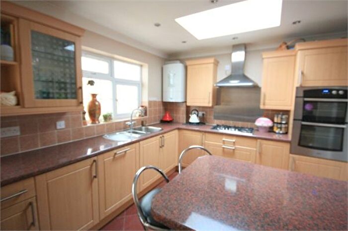 4 Bedroom Semi Detached House To Rent In Clare Road, Staines-Upon-Thames, TW19