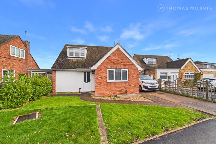 3 Bedroom Detached House For Sale In Burstellars, St. Ives, Cambridgeshire, PE27