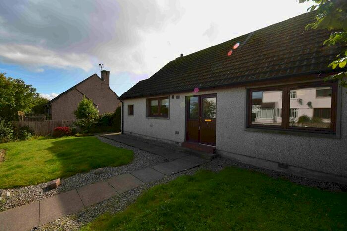 2 Bedroom Bungalow To Rent In Mackenzie Terrace, Rosemarkie, Fortrose, IV10