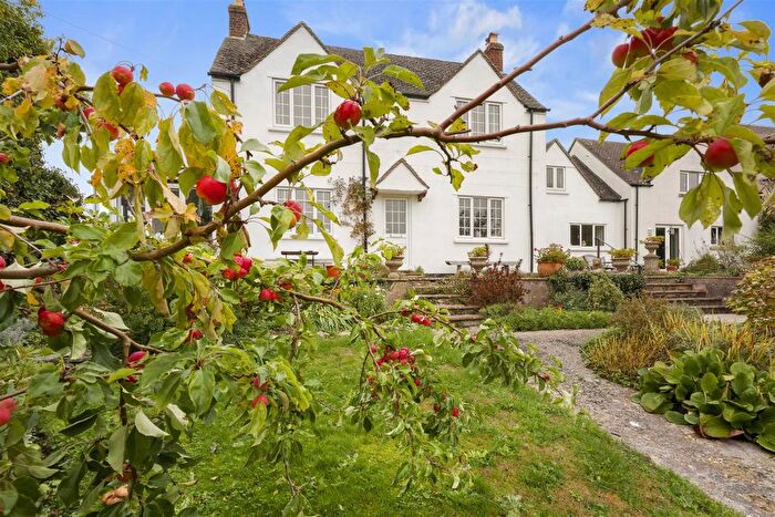 5 Bedroom Detached House For Sale In Oakridge Lynch, Stroud, GL6