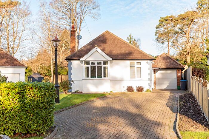 4 Bedroom Detached Bungalow For Sale In Stream Park, East Grinstead, RH19
